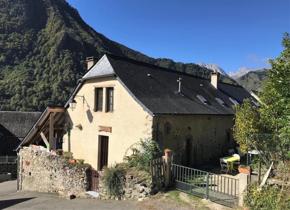 Le lheze House in Nouvelle-Aquitaine
