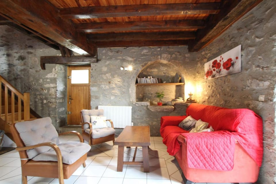 Le lheze House in Nouvelle-Aquitaine