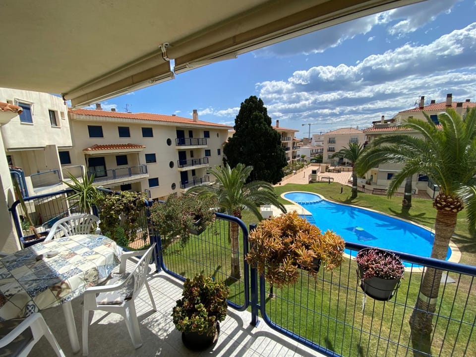 Day, Garden, Balcony/Terrace, Garden view, Pool view, Swimming pool