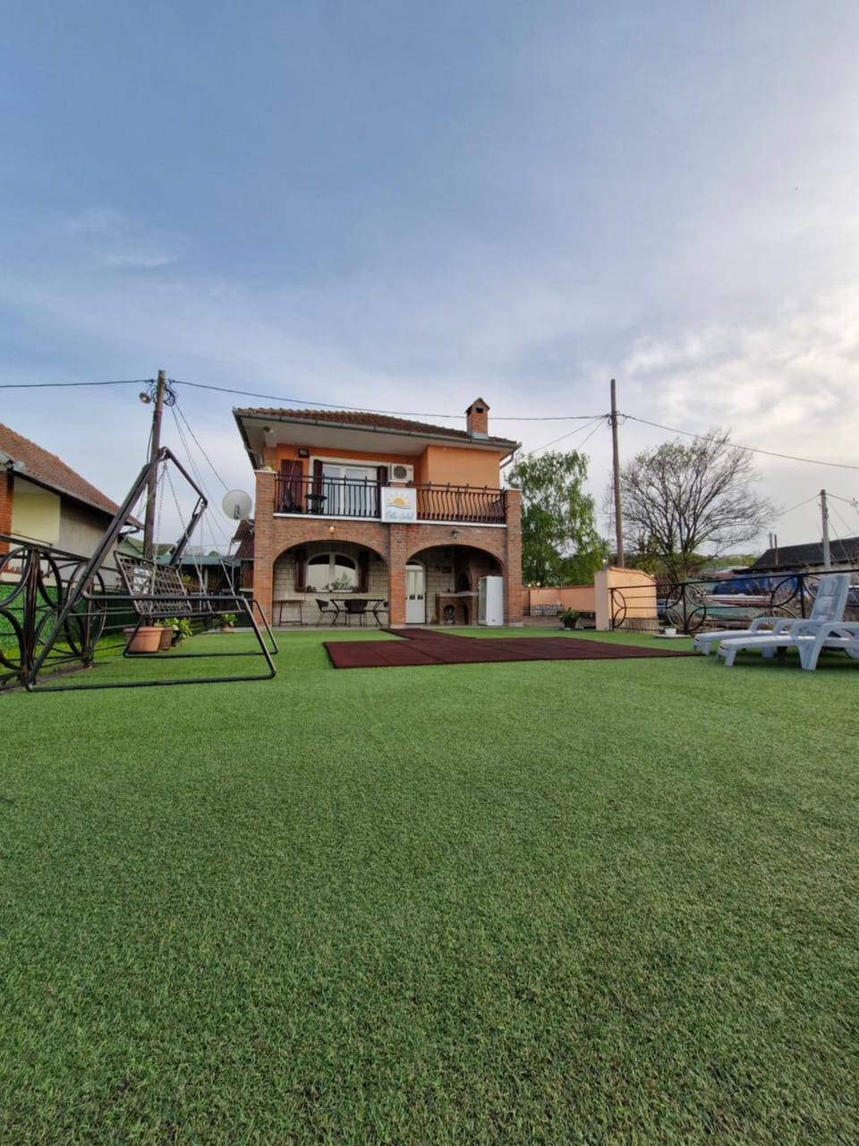 Property building, Day