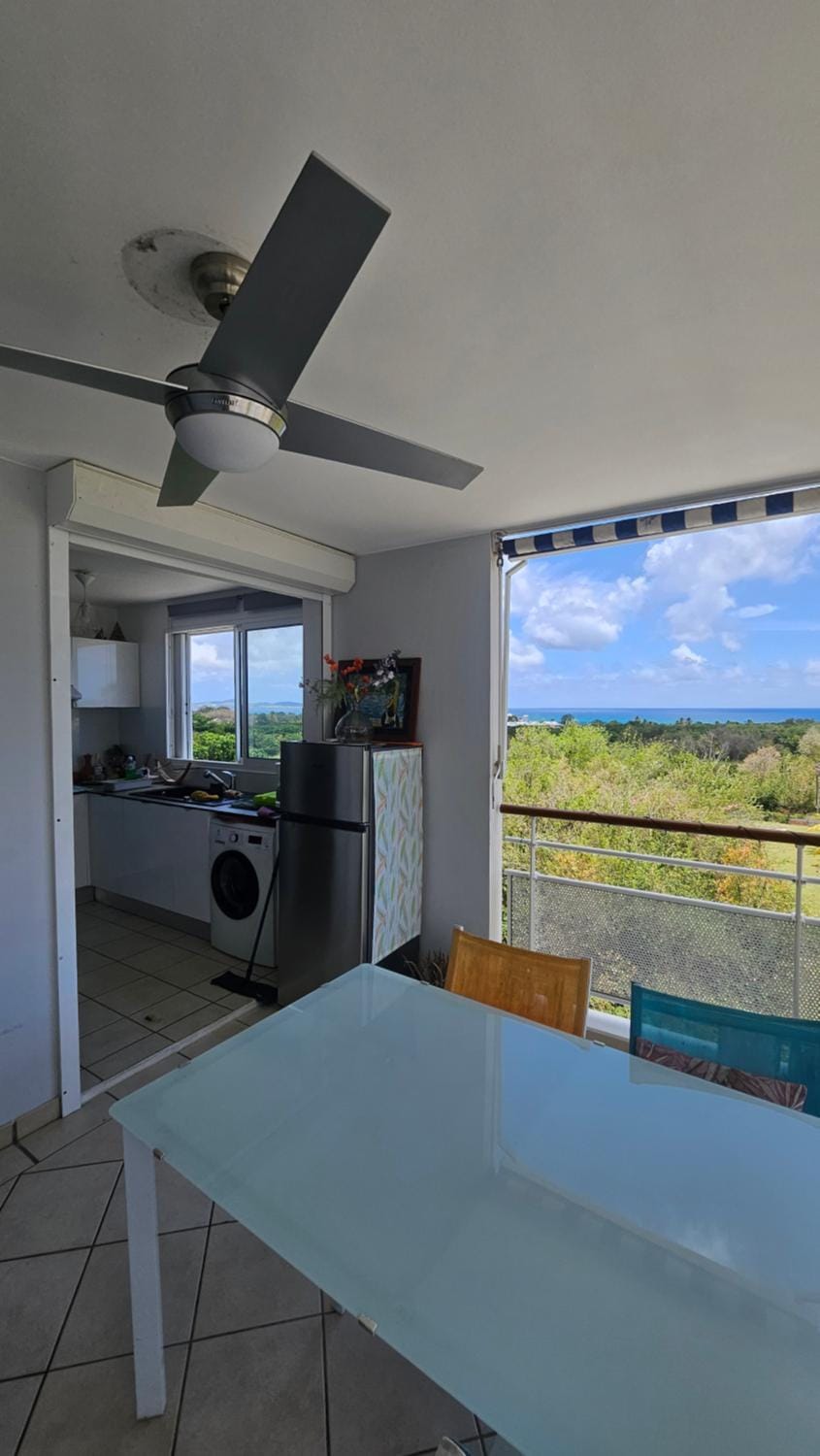 L'Oasis Appartement vue mer des Caraïbes proche des plages Apartment in Sainte-Luce