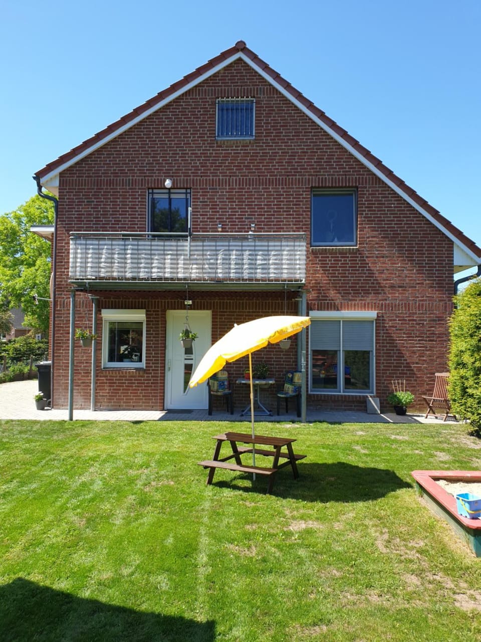 Property building, Garden, Garden view