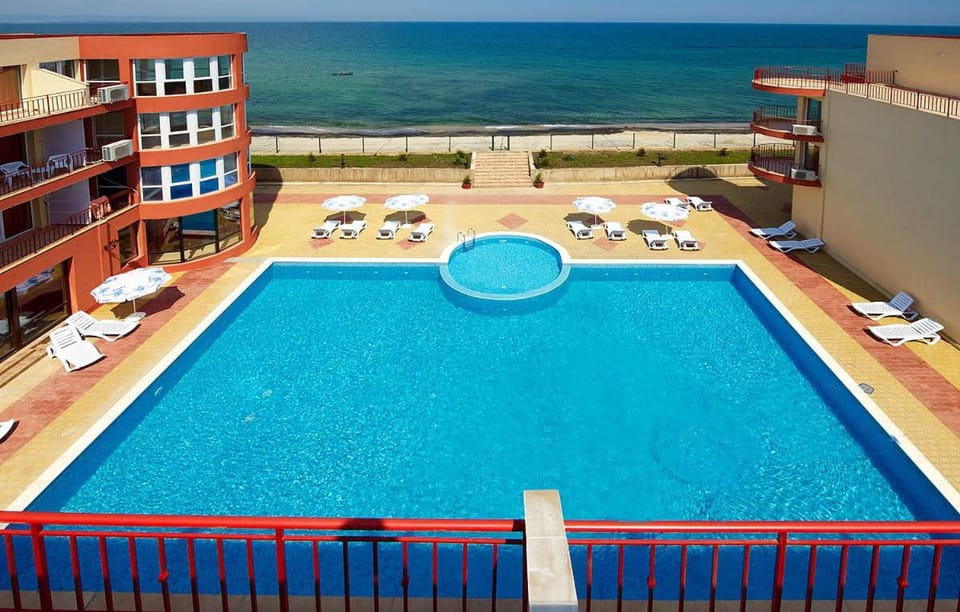 Property building, Beach, Sea view, Swimming pool