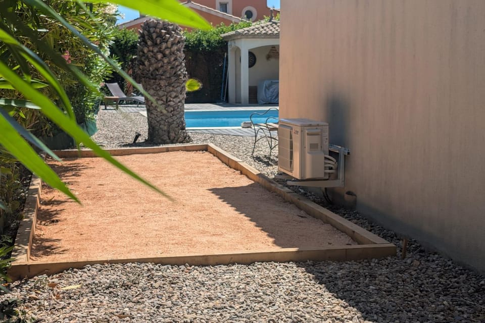 Villa Andria Family-friendly petanque playful spirit & pool Villa in Béziers