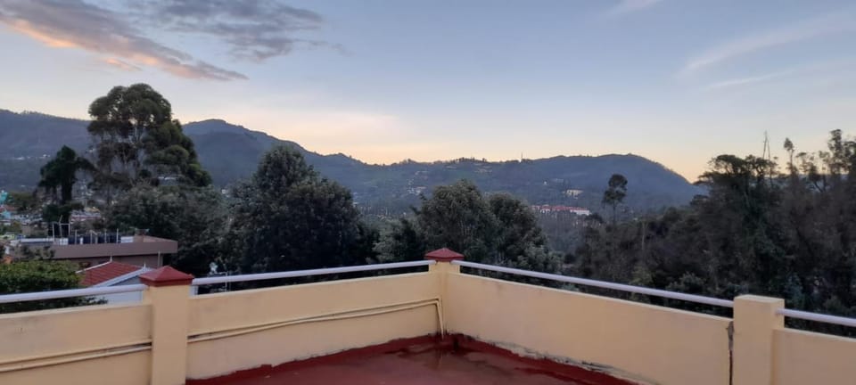 Shanthi Villa Villa in Kerala