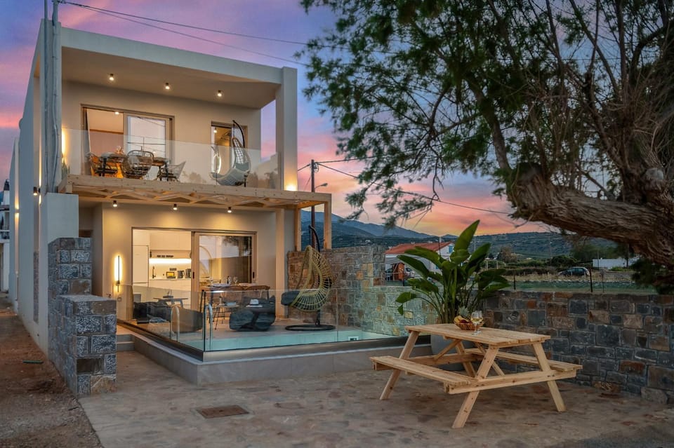 Property building, Patio, Day, Natural landscape, View (from property/room), Balcony/Terrace, Seating area, Dining area, Pool view, Swimming pool, sunbed