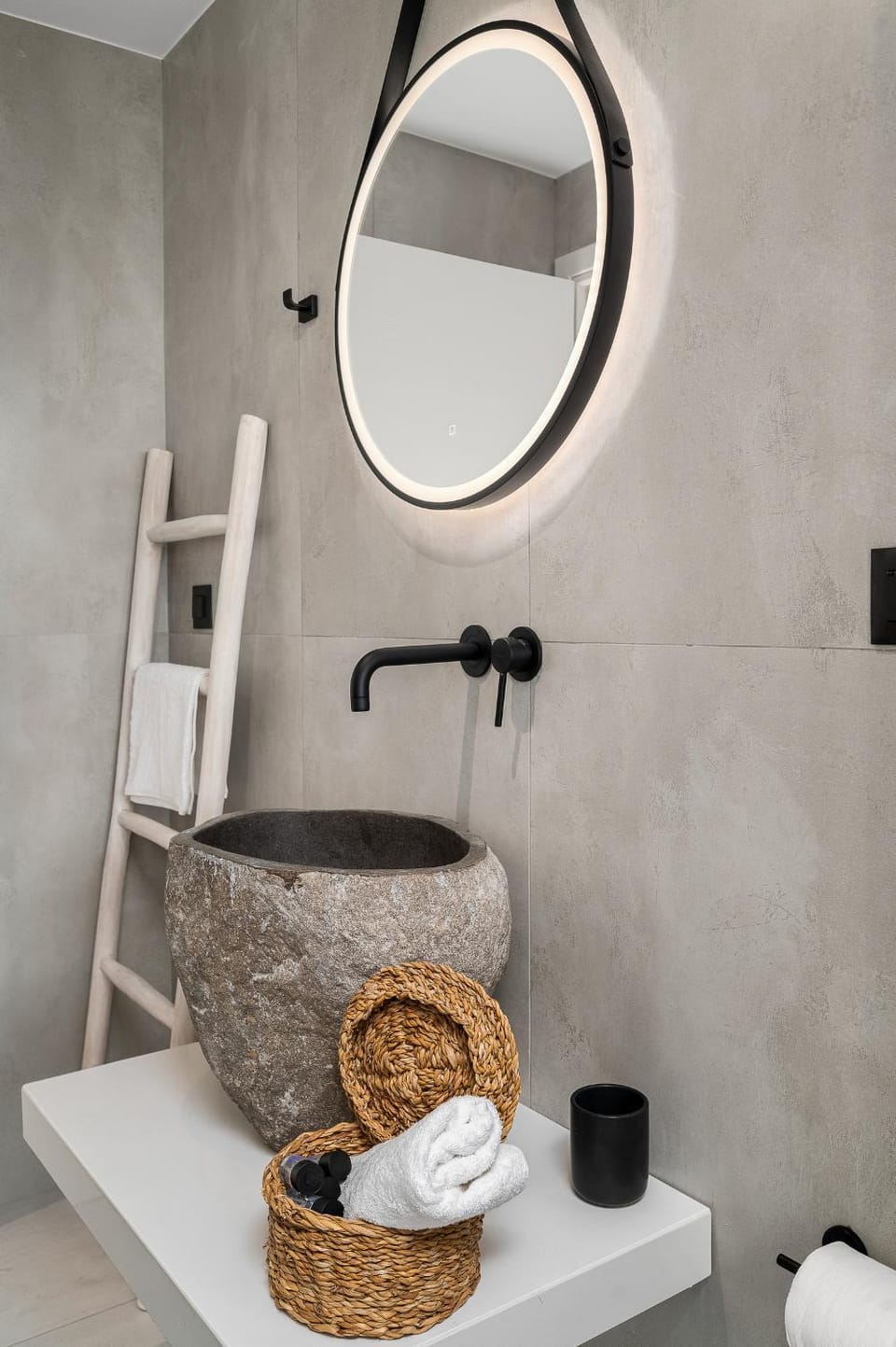 Bathroom, towels
