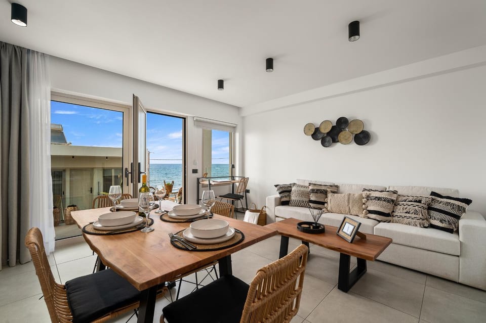 Living room, Seating area, Dining area, Sea view