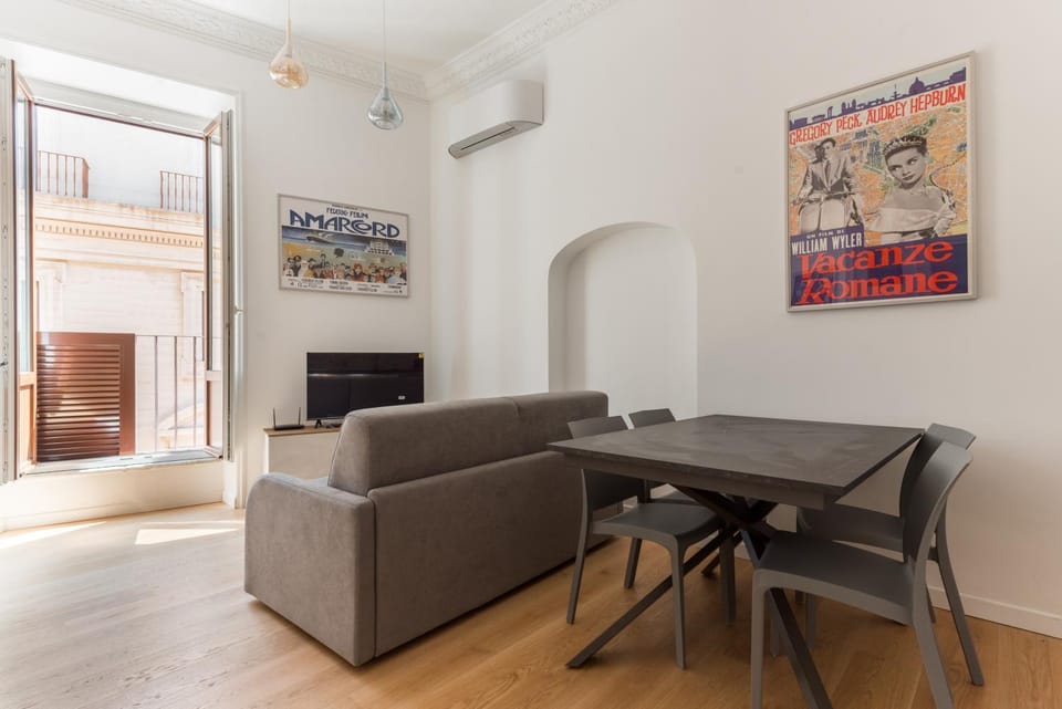 TV and multimedia, Lounge or bar, Dining area, Evening entertainment, air conditioner