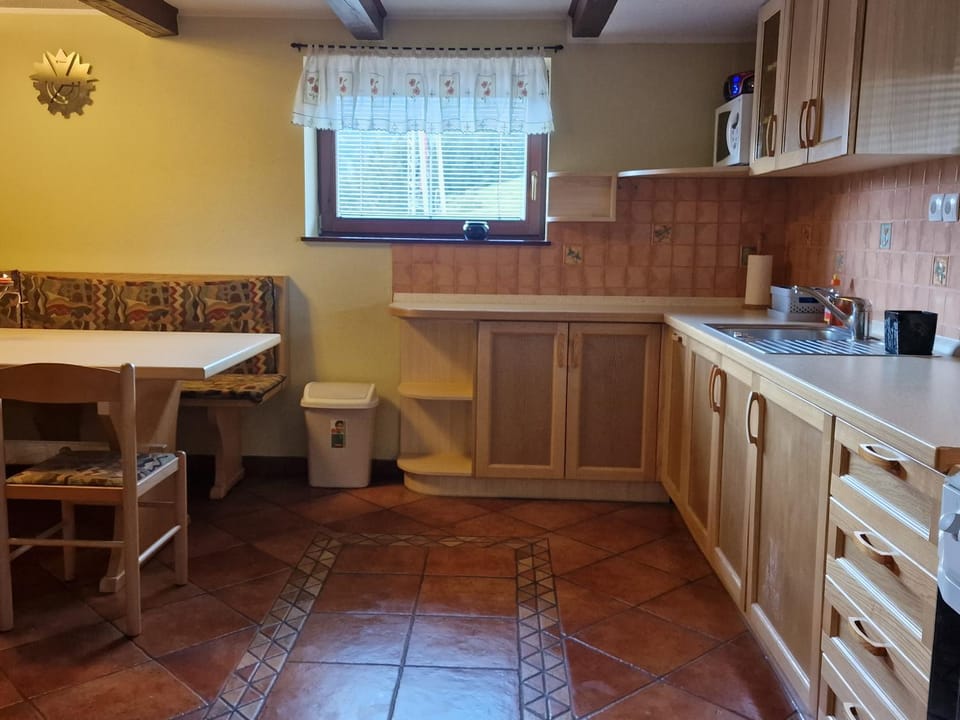 Living room, Dining area, kitchen