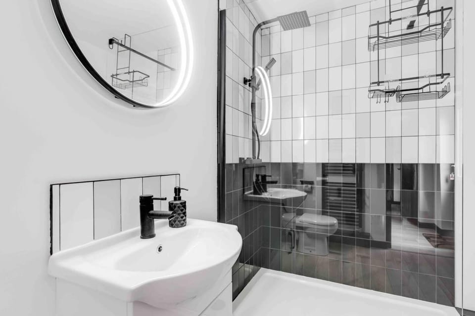 10Min Walk to Stadium SofaBed WM & Dishwasher House in Liverpool