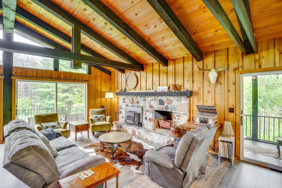 Private Hot Tub: Riverfront Escape in Shawano House in Wisconsin