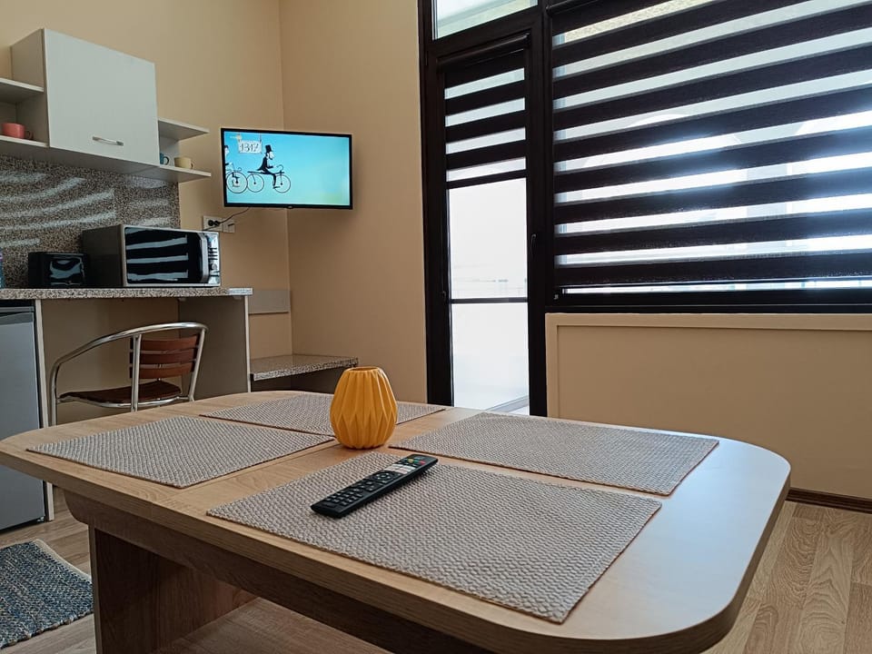 TV and multimedia, Dining area, minibar