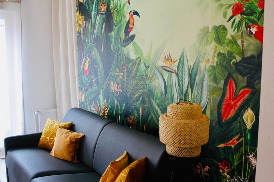 Living room, Decorative detail, Seating area