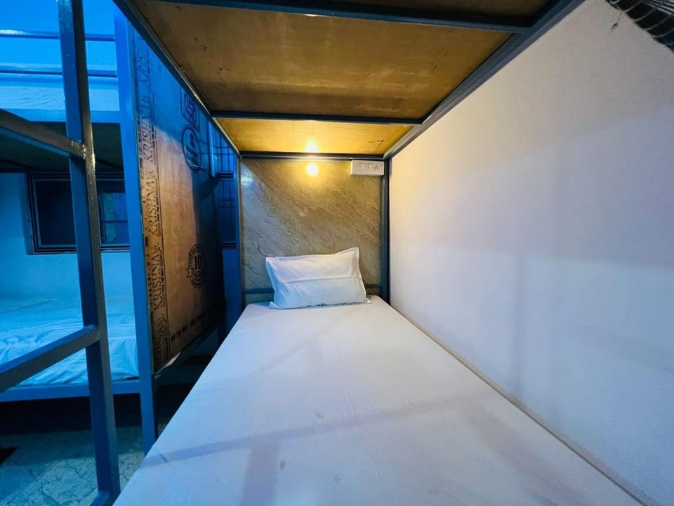 bunk bed