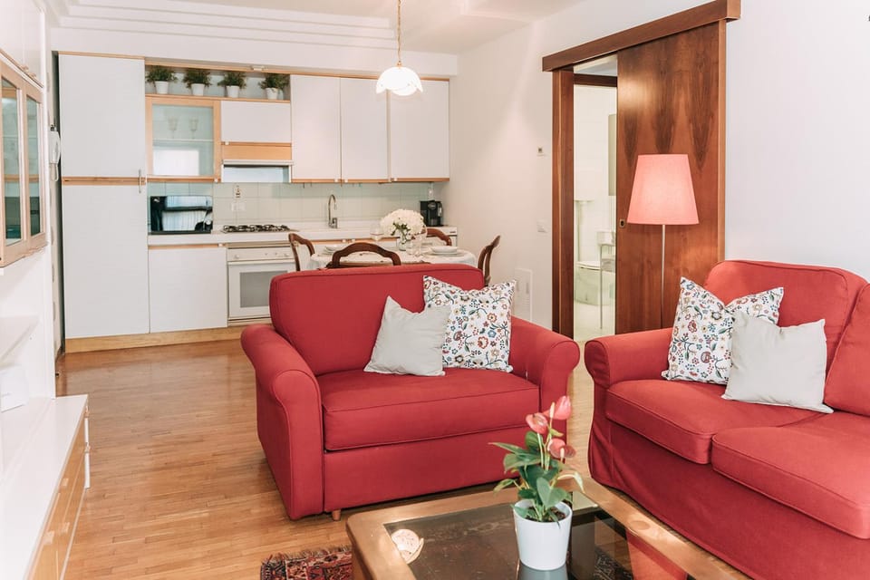 Property building, Restaurant/places to eat, Activities, Place of worship, Garden, Hot Tub, Hot Tub, Massage, Nightclub / DJ, Nightclub / DJ, Skiing, Steam room, Kitchen or kitchenette, Living room, Seating area, Dining area, Text overlay, Text overlay, Text overlay, Swimming pool, Breakfast, Facility for disabled guests, locker, locker, minibar, pet friendly, safe, safe, stove, vending machine, vending machine, wardrobe