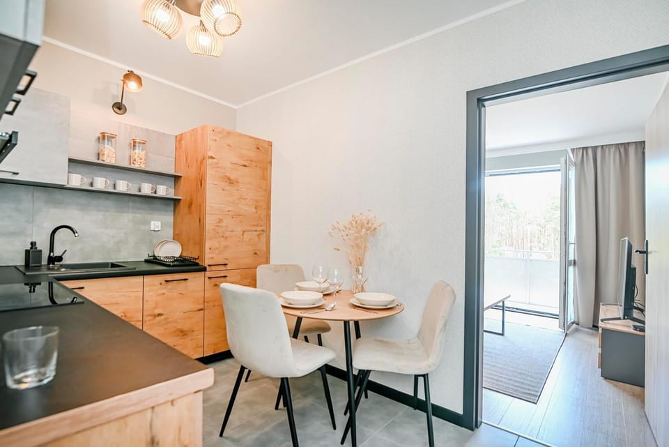 Kitchen or kitchenette, Meals, kitchen