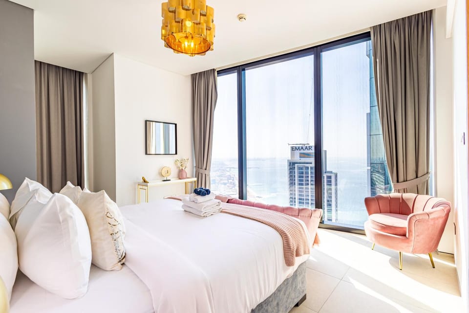 Address JBR: Beachfront Bliss & Sky-high Luxury Apartment in Dubai