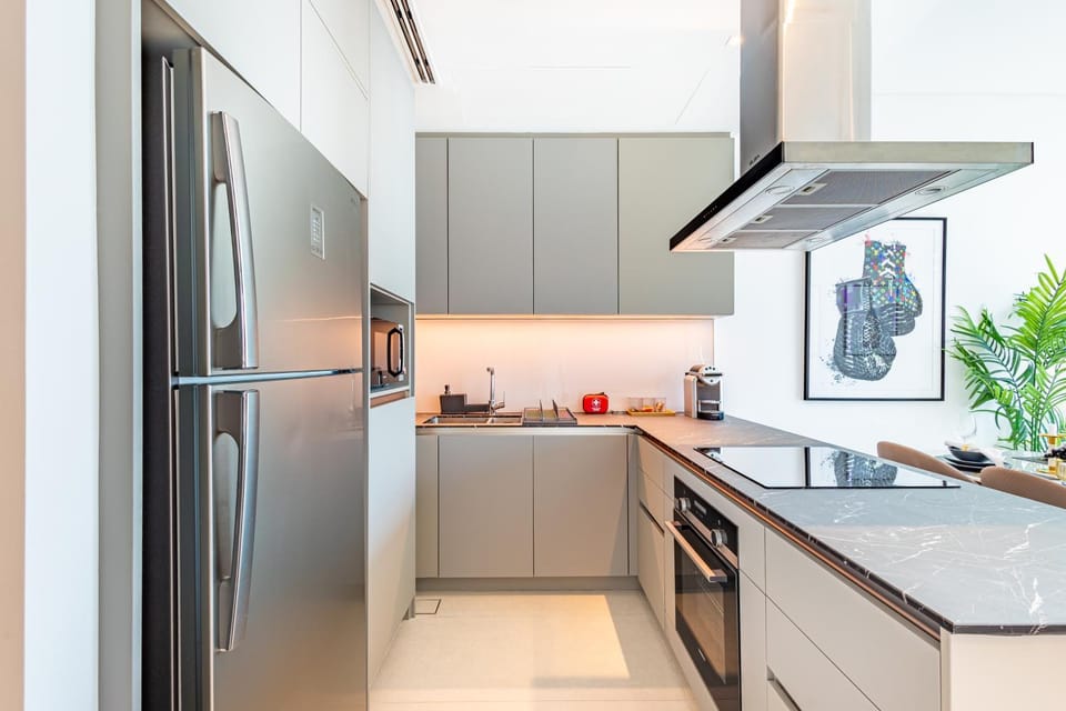 Address JBR: Beachfront Bliss & Sky-high Luxury Apartment in Dubai