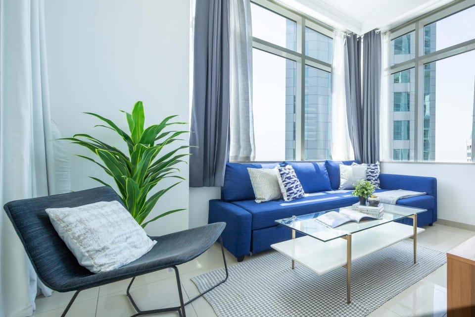 Frank Porter - Botanica Tower 1 Apartment in Dubai