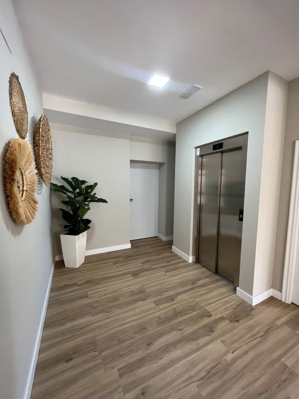 Lobby or reception, elevator