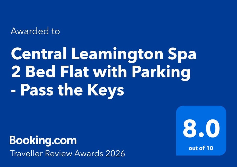 Central Leamington Spa 2 Bed Flat with Parking - Pass the Keys Apartment in Royal Leamington Spa