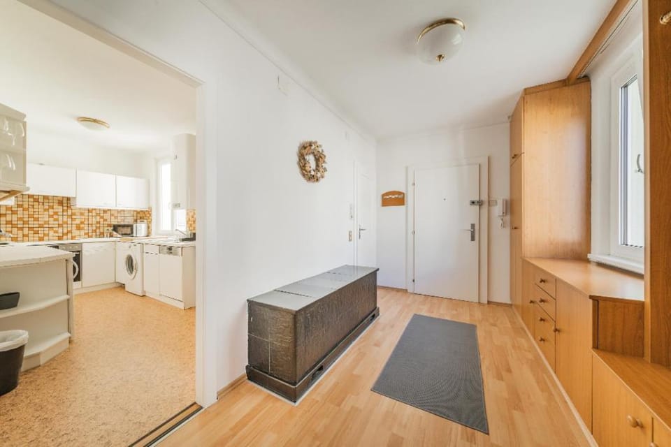 Facade/entrance, kitchen