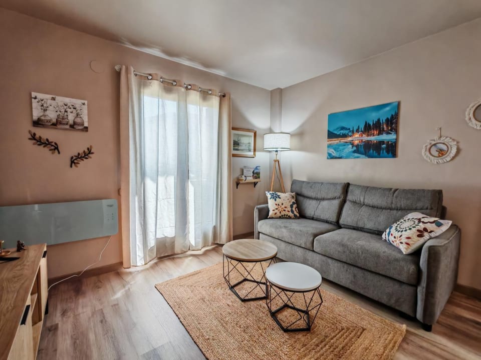 Máxima luminosidad, vistas y calidez familiar - Falcó 7 Apartment in Pla de l'Ermita