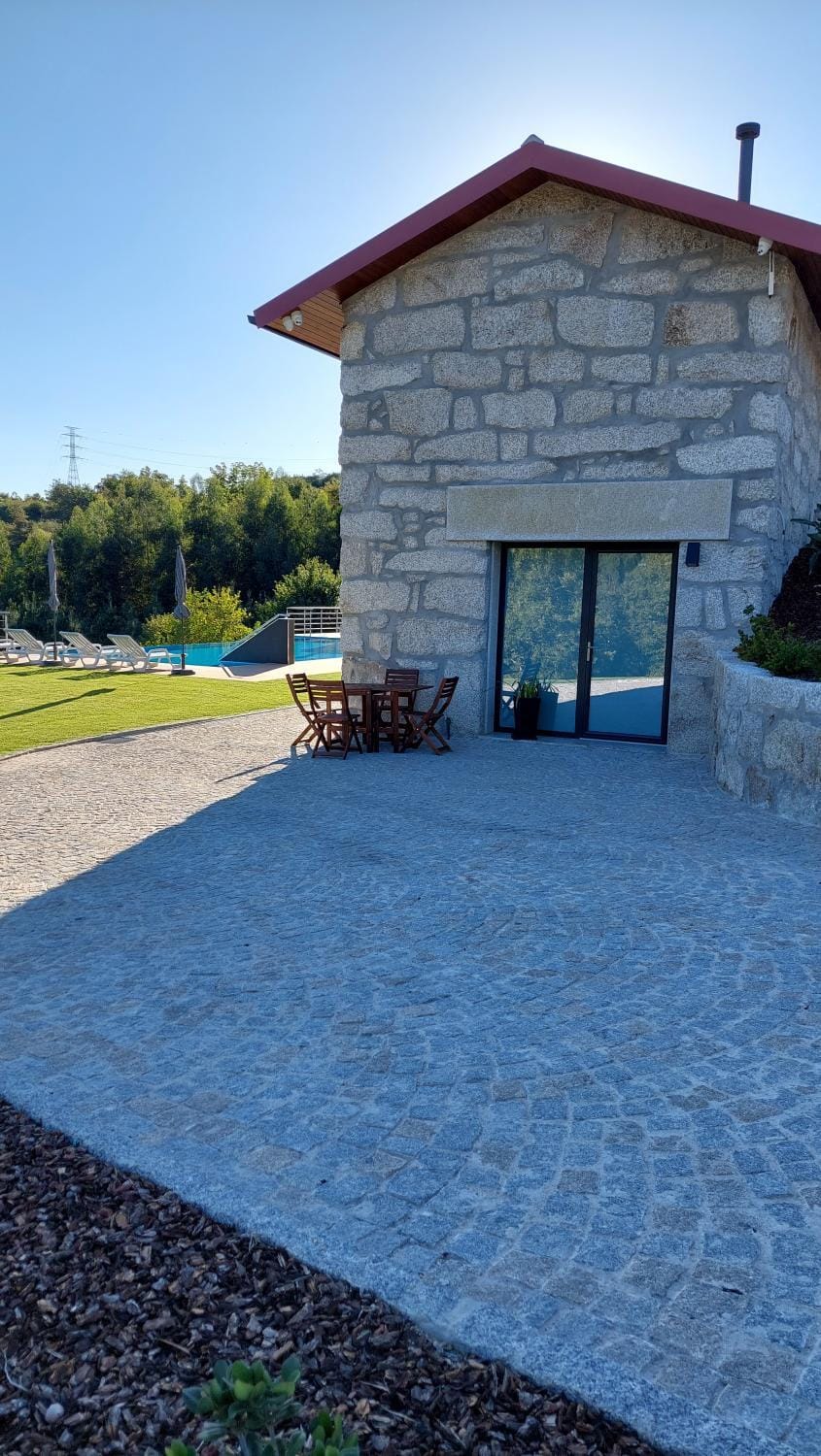 Property building, Garden, Garden view, Pool view, Swimming pool