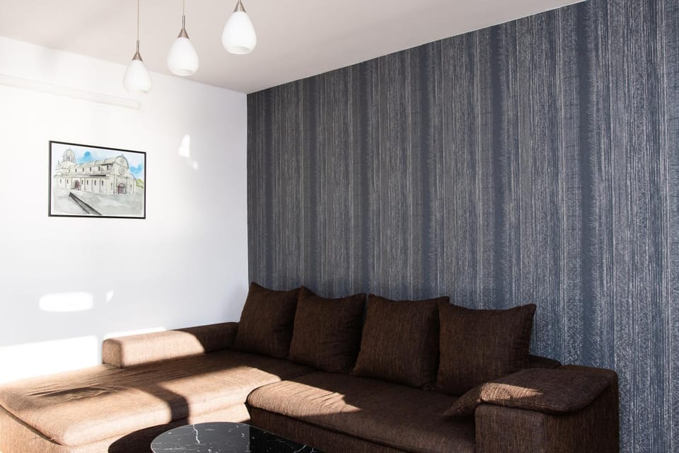 Living room, Decorative detail, Seating area