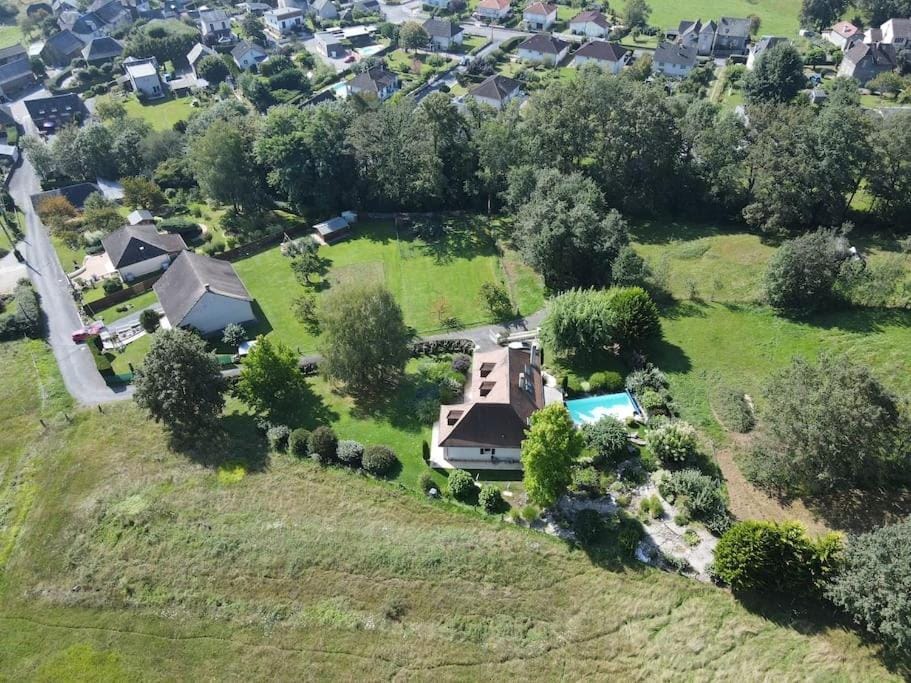 Villa de charme la Vinadière avec piscine privée et chauffée Villa in Nouvelle-Aquitaine