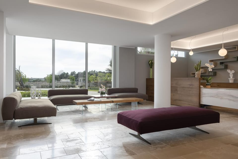 Lobby or reception, Garden view
