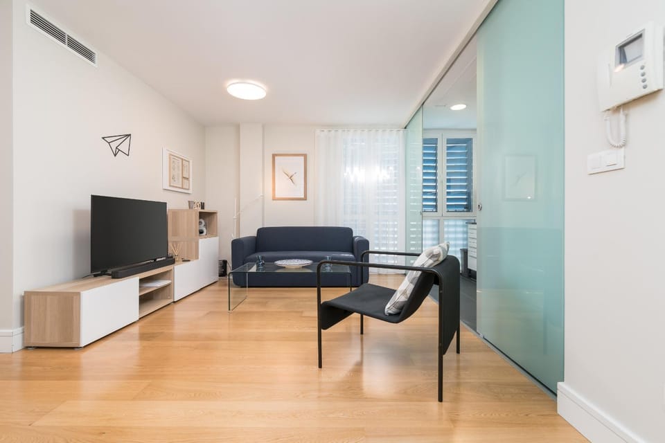 Communal lounge/ TV room, Living room