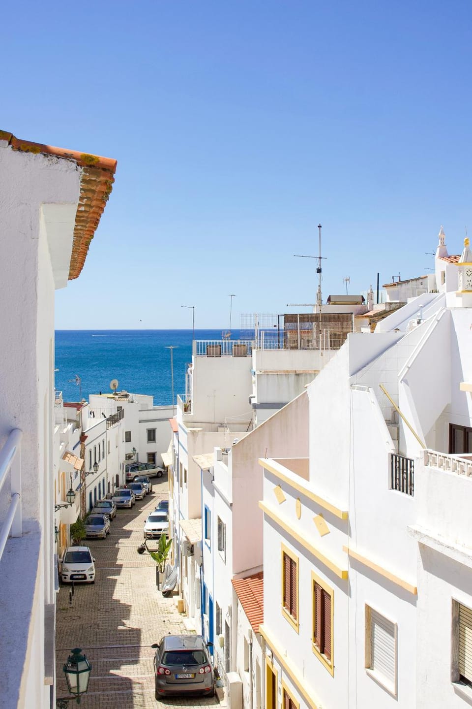 Balcony/Terrace, City view, Sea view, Street view, Location