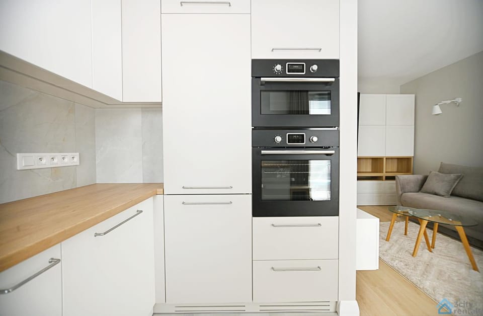 Kitchen or kitchenette, Living room, Seating area, Dining area, minibar, pet friendly, stove