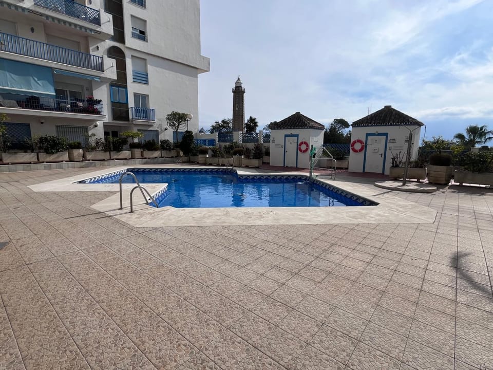Pool view, Swimming pool, Swimming pool