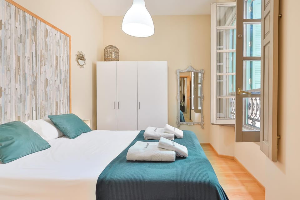 Bed, Photo of the whole room, Bedroom, towels, wardrobe