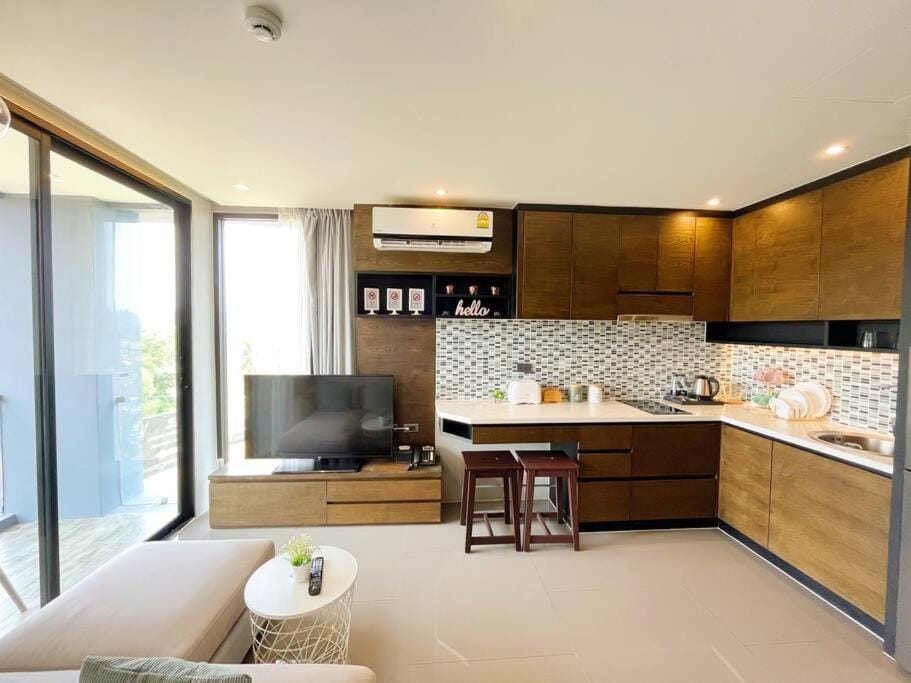TV and multimedia, Kitchen or kitchenette, Living room, Dining area, minibar