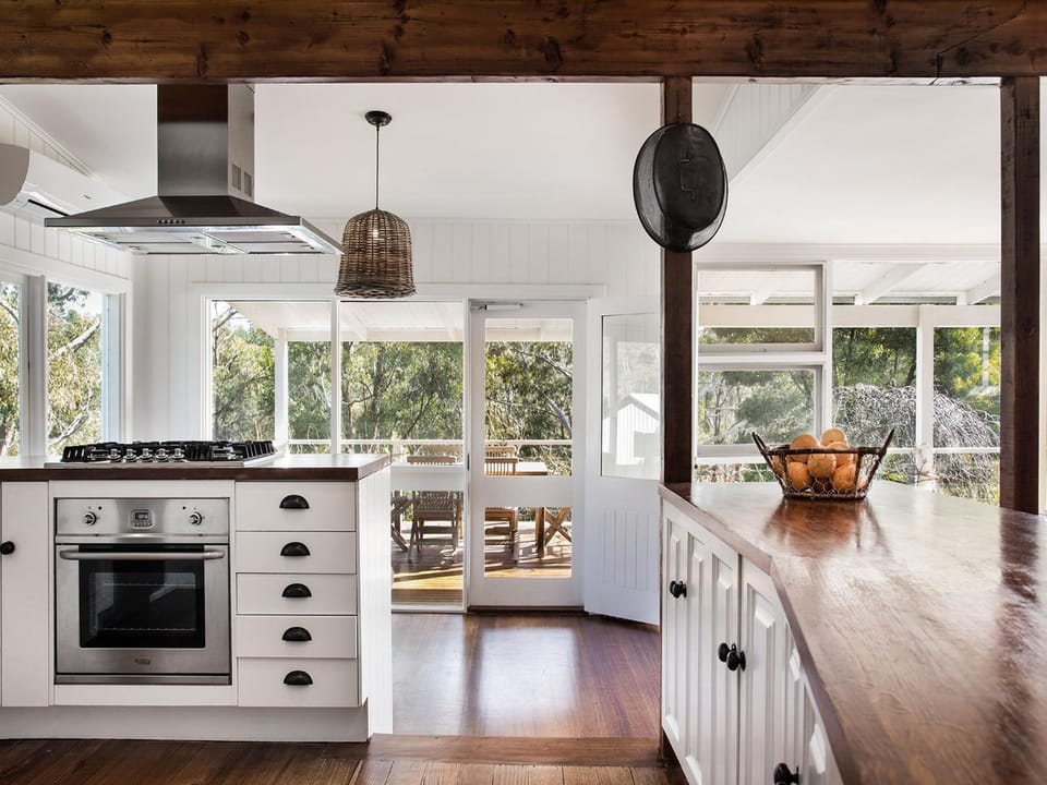 Green Gully House - a scenic country retreat House in Victoria