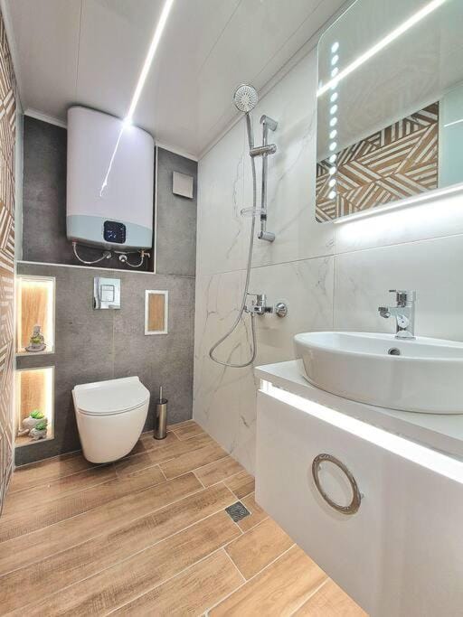 Shower, Bathroom