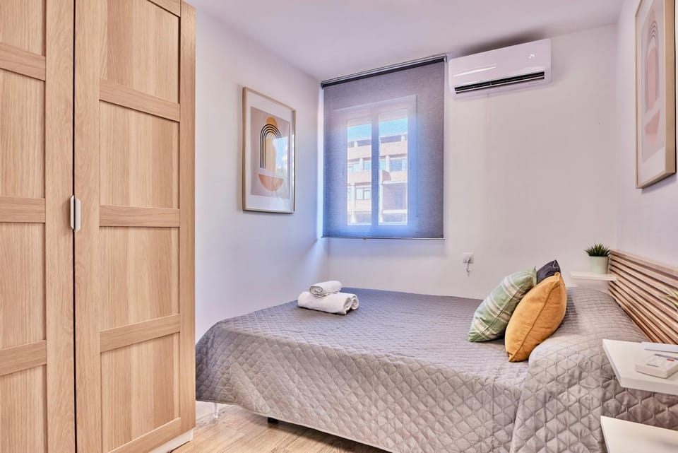 Bedroom, wardrobe