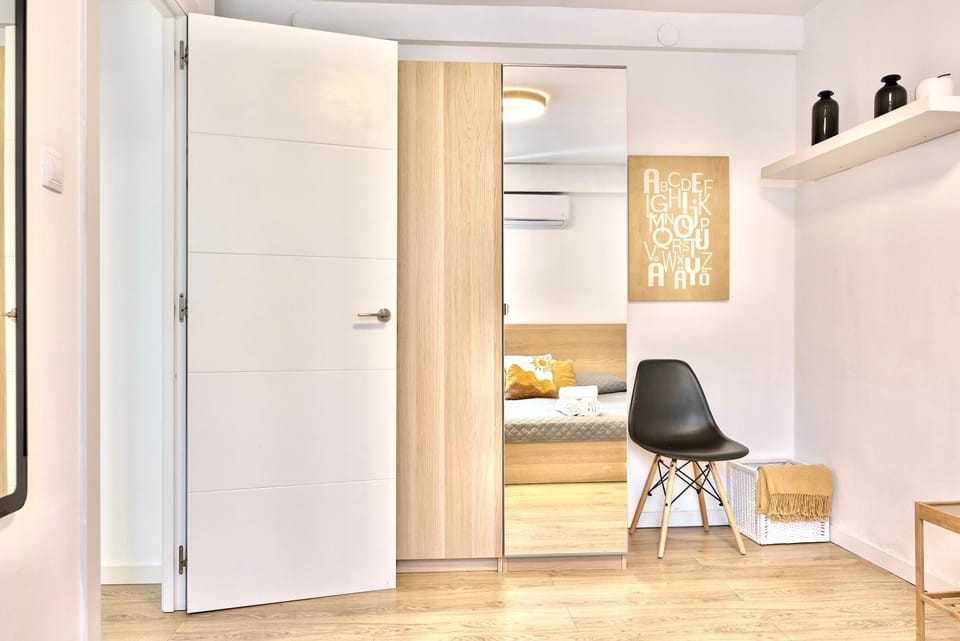 Bedroom, wardrobe