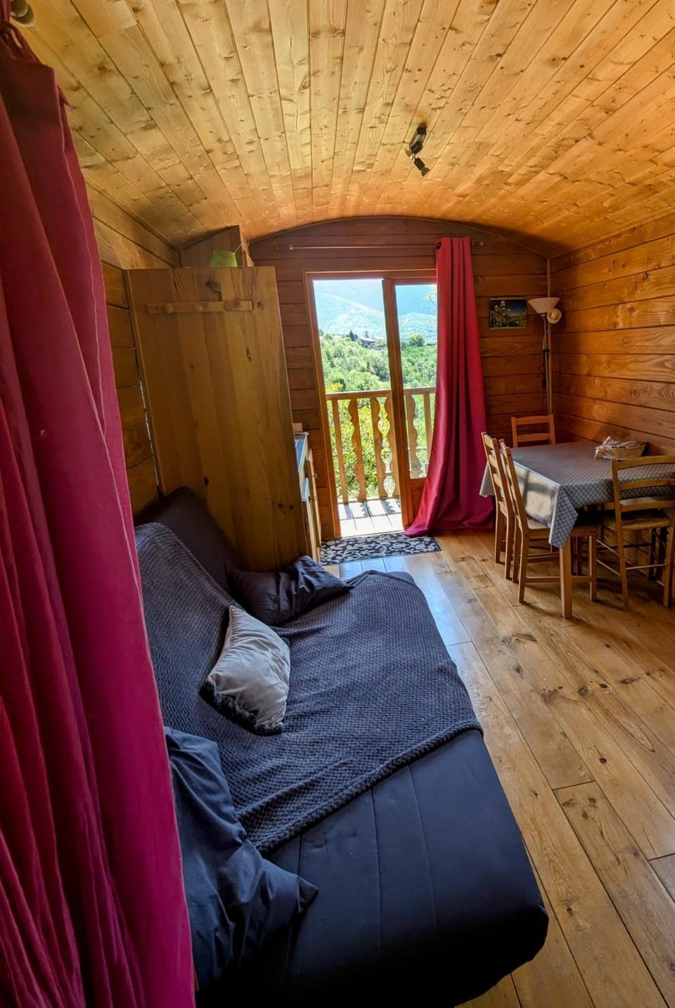 Roulotte du Mas Rondole Chalet in Occitanie