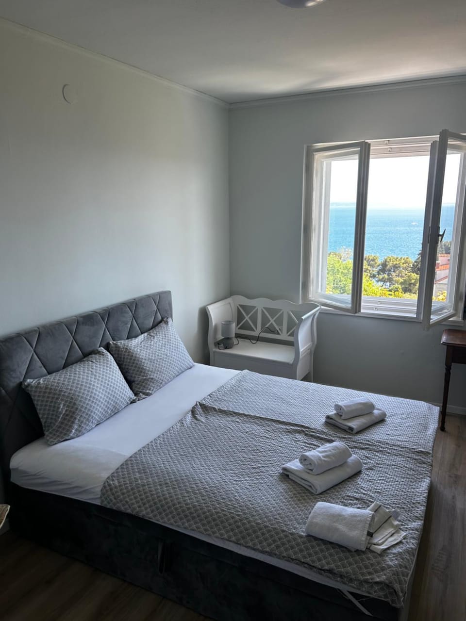 Adriatic View Apartment in Split