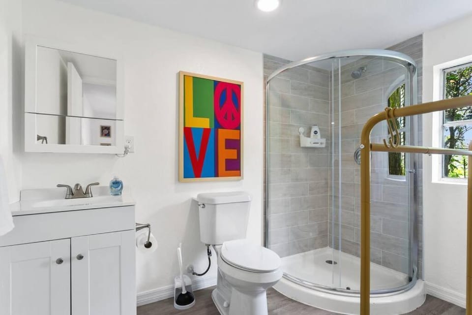 Shower, Toilet, Bathroom