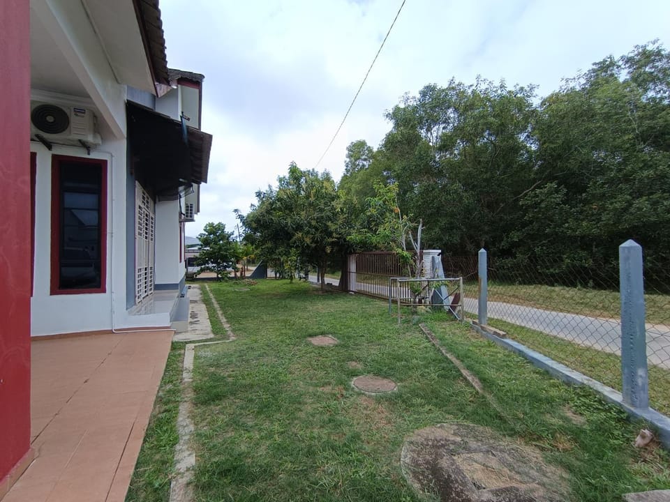 NikNa Homestay Batu Rakit - WIFI Netflix House in Terengganu, Malaysia