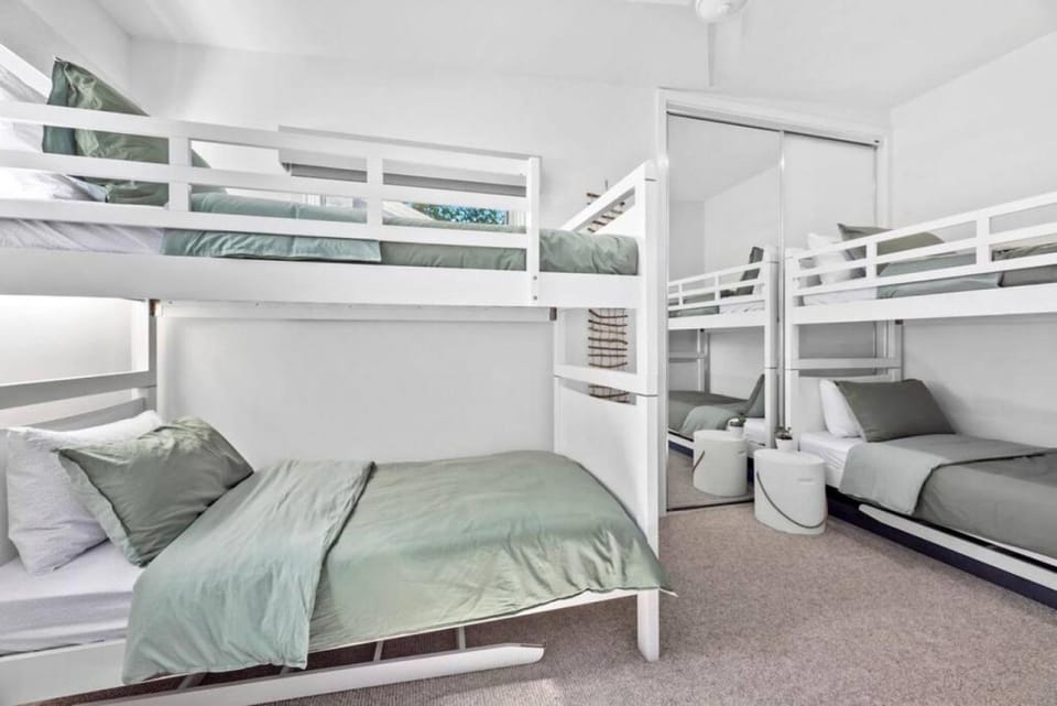 Beautifully presented home that sleeps ten people House in Ocean Grove