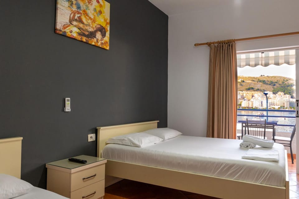 Classic Rooms Hotel in Sarandë