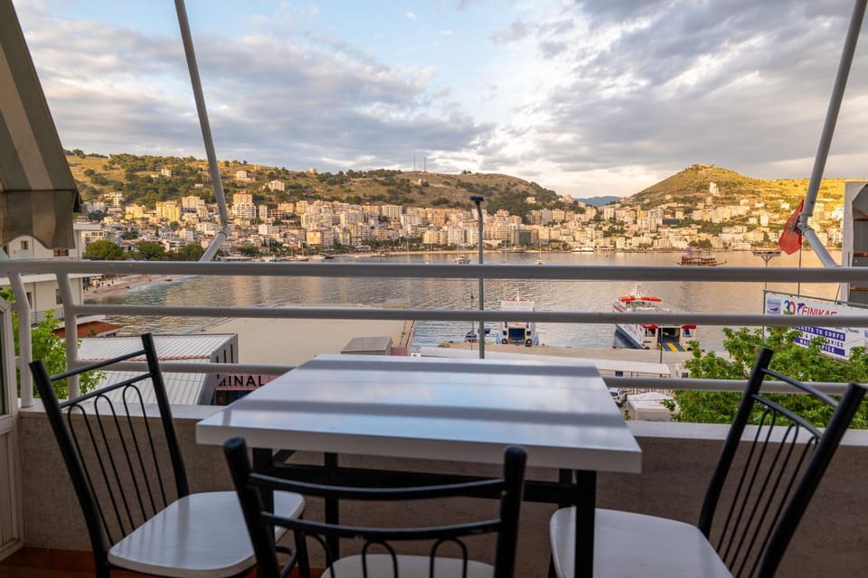 Classic Rooms Hotel in Sarandë