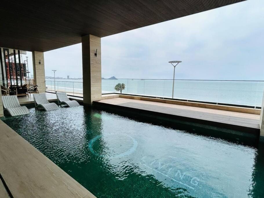 View (from property/room), Pool view, Swimming pool